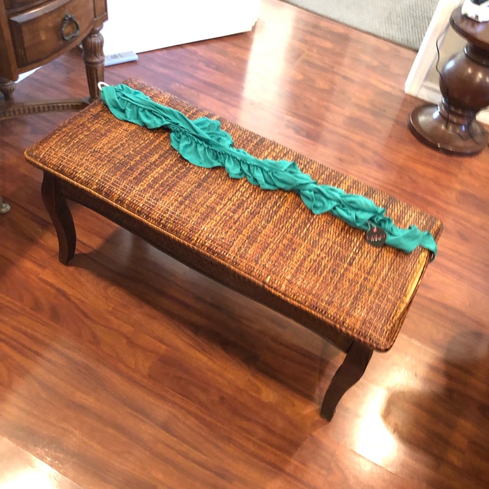 Lulu NYC scarf